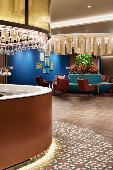 Club Auburn modern interior bar design
