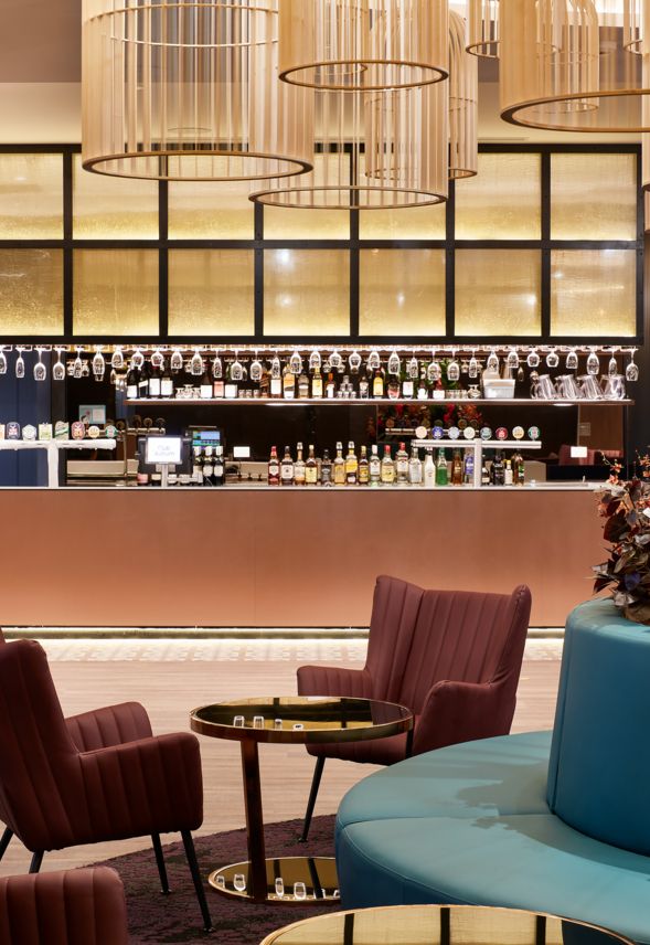 Club Auburn bar and lounge interior design