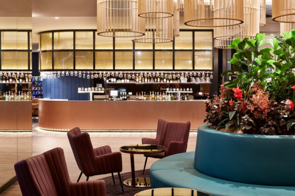 Club Auburn bar and lounge interior design